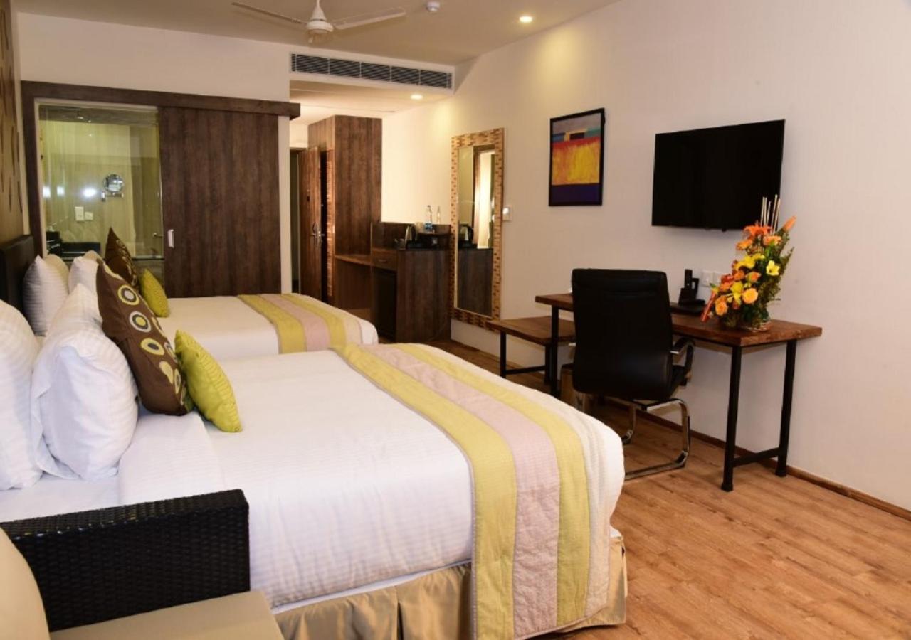 Timber Trail Heights & Terraces-Cable Car Escape Hotel Parwanoo Exterior photo